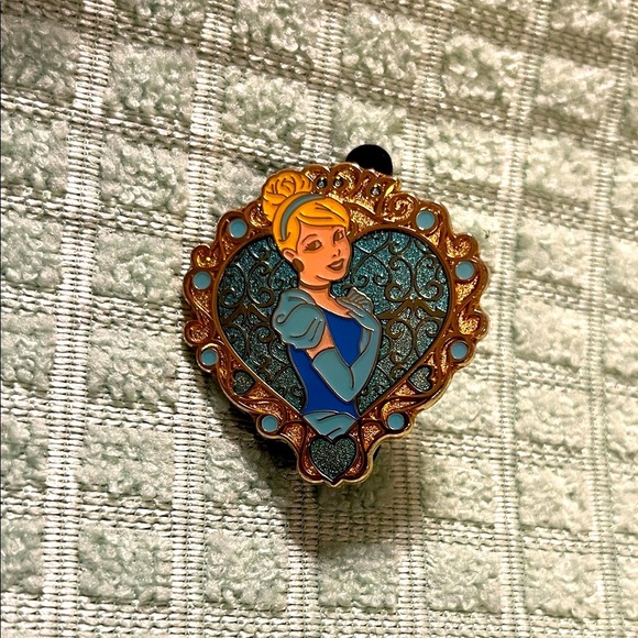 Disney Jewelry - Disney Cinderella Heart-Shaped Trading Enamel Pin
